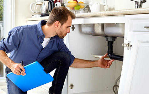 Inspection professionnelle de la plomberie d'une maison